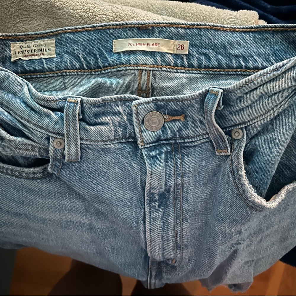 Levi’s 70s High Flare Jeans - Picture 3 of 6